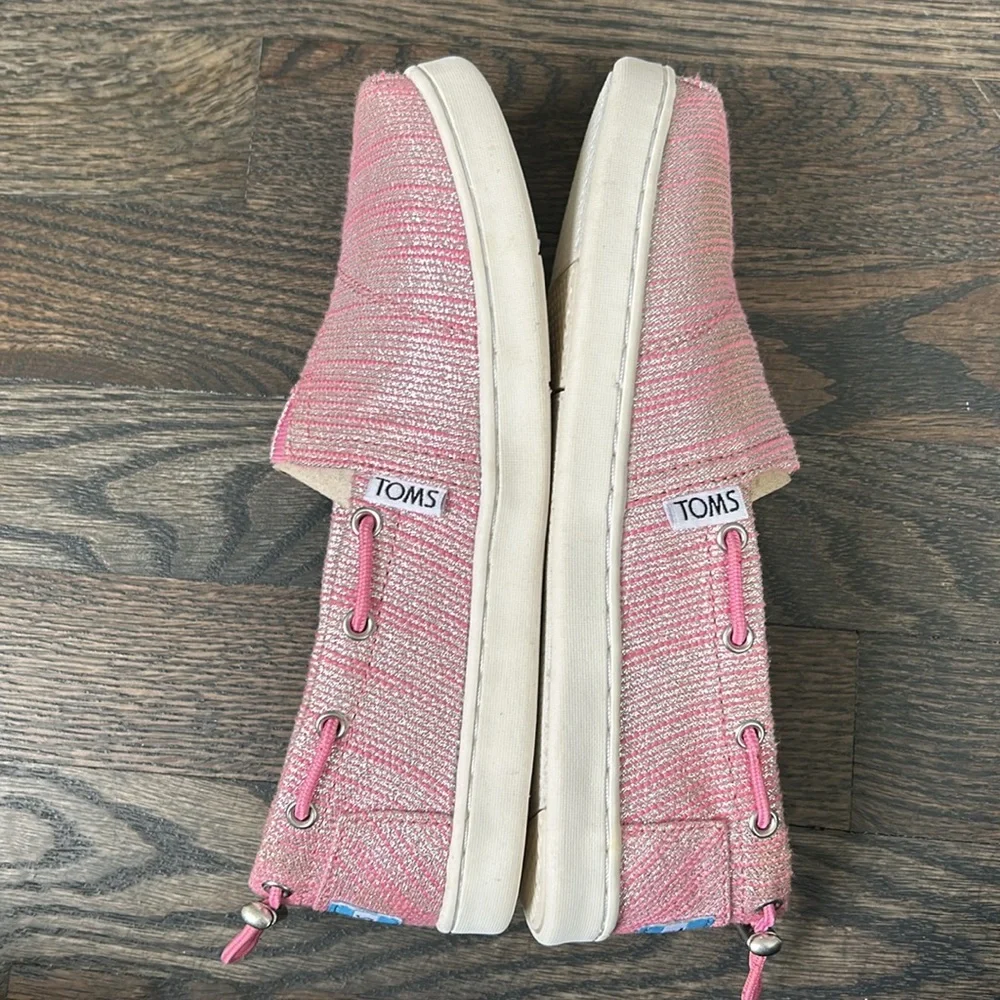 TOMS Bimini Peony Slubby Metallic Pink YOUTH 3 Girls Glam/Shimmery/ Glitter Boat